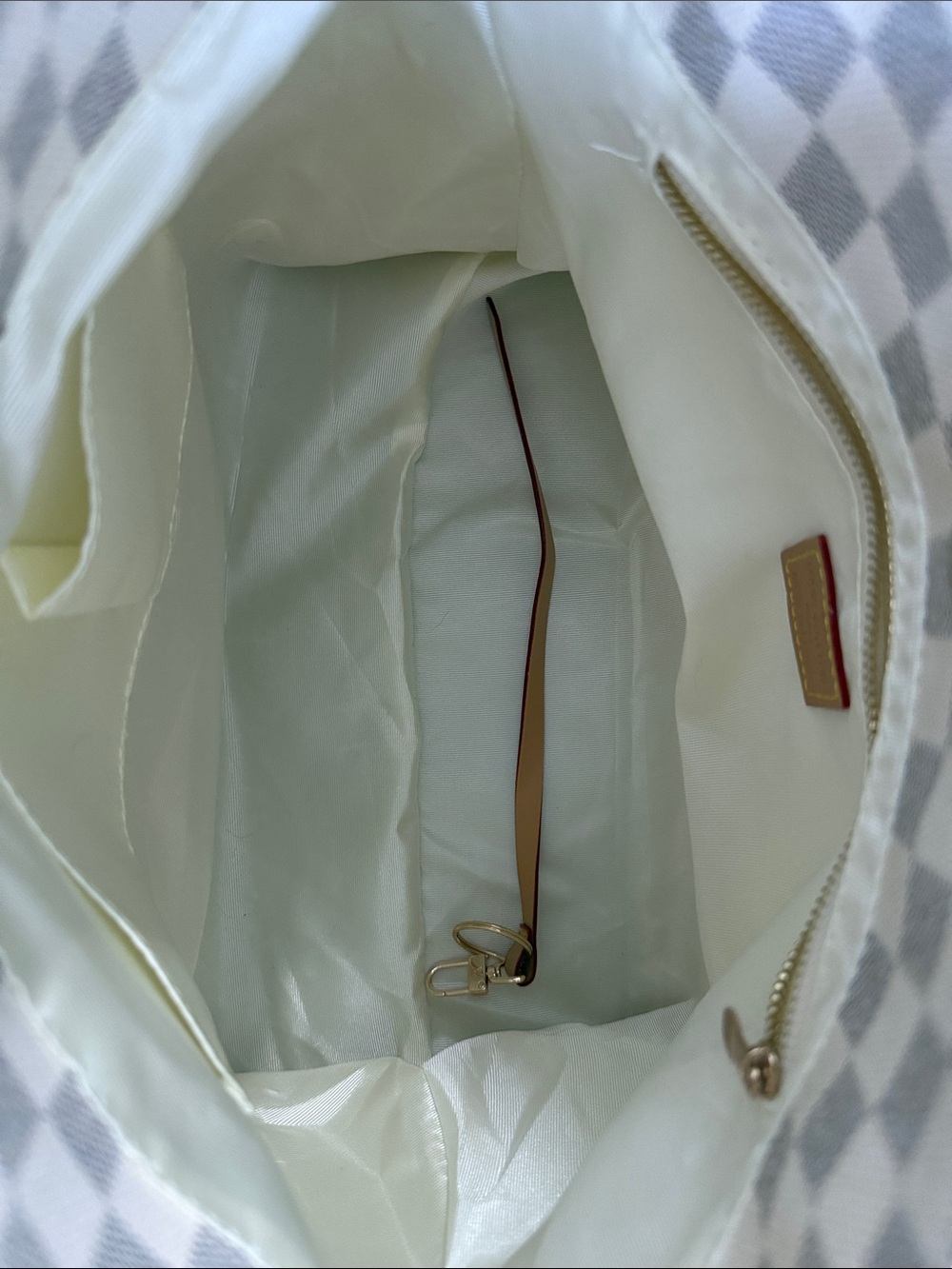 NWT Slouchy Checkerboard Hobo Bag with Braided Handle – Brand New - Picture 9 of 15